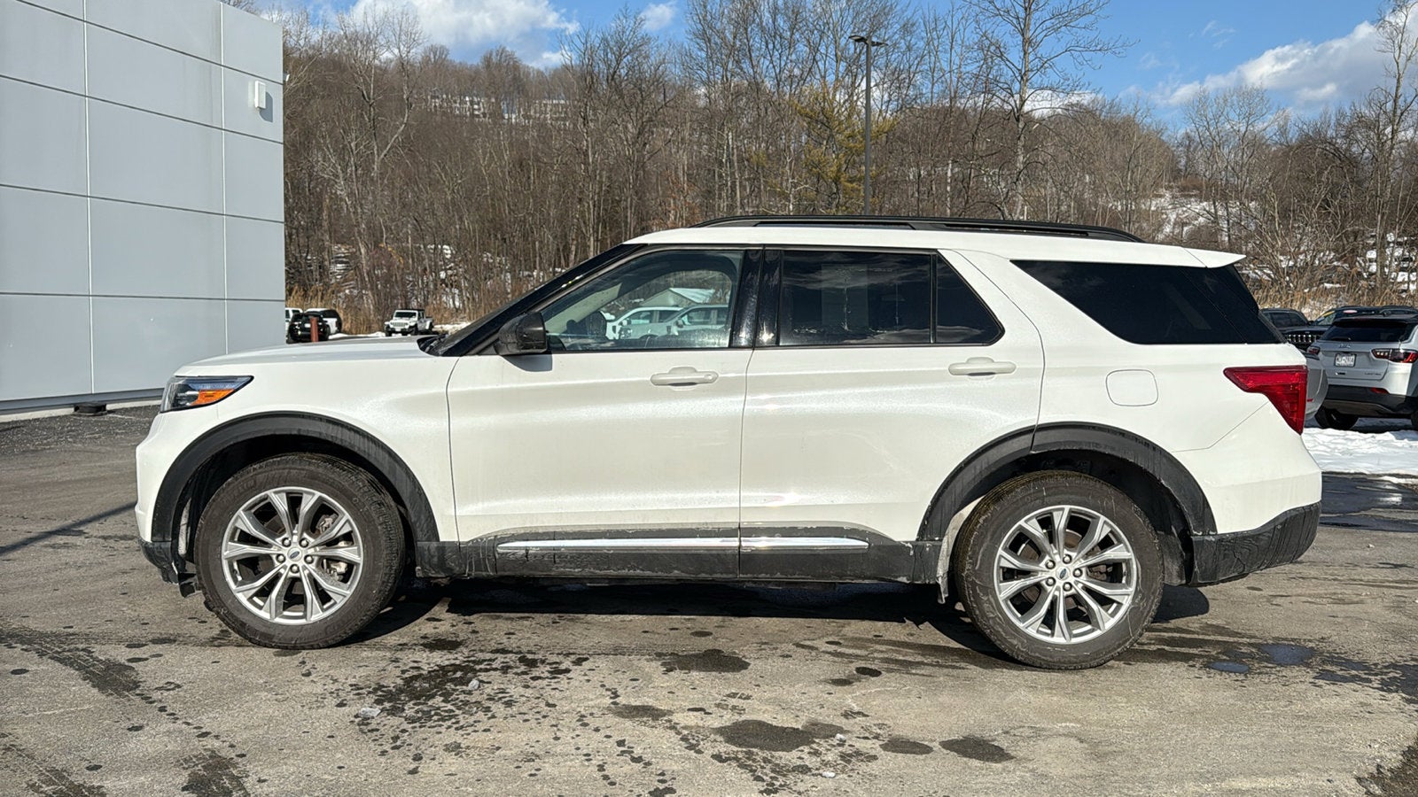 2023 Ford EXPLORER XLT