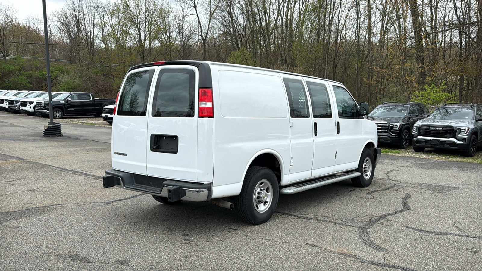 2024 Chevrolet Express Cargo 2500 WT