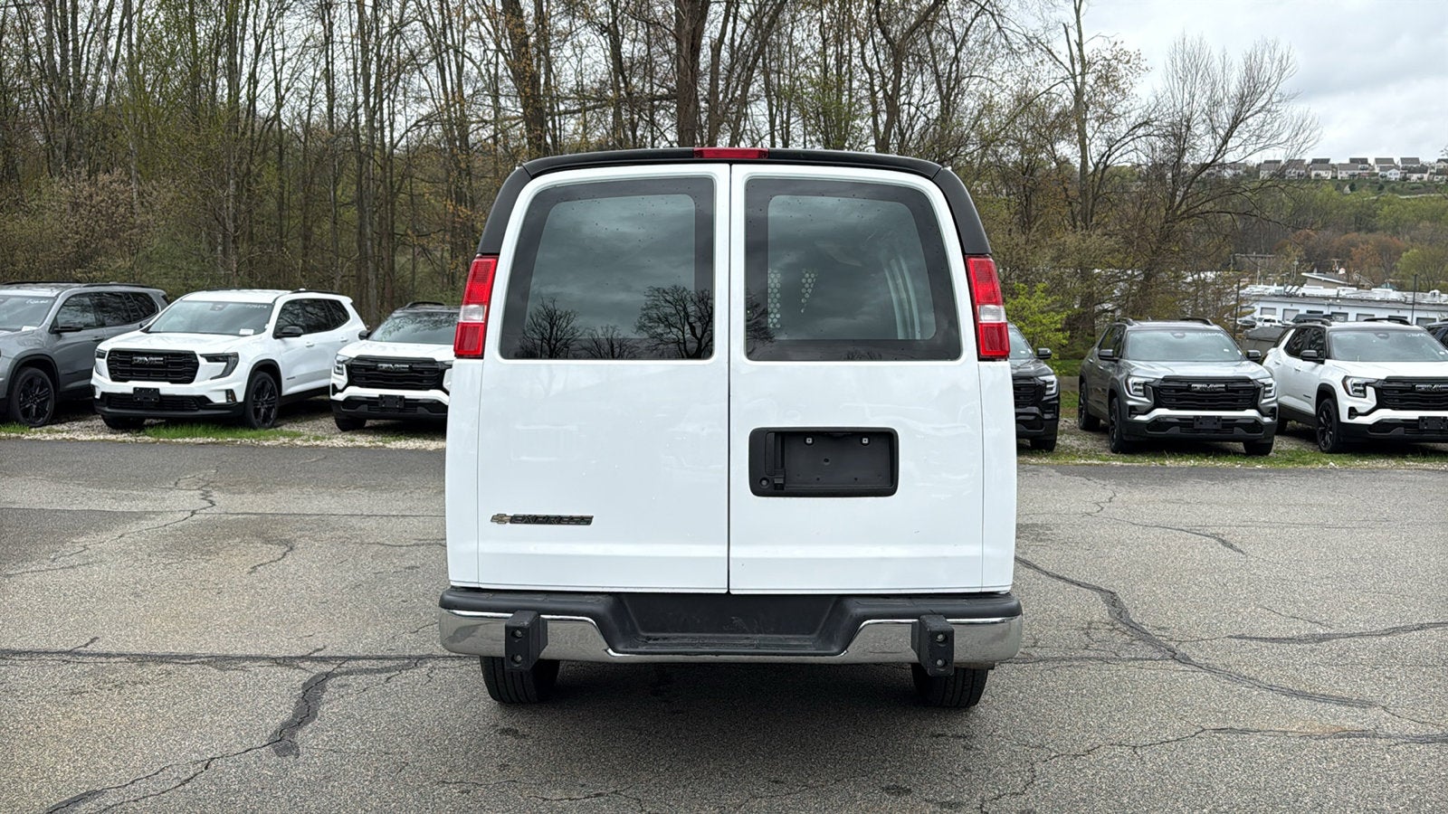 2024 Chevrolet Express Cargo 2500 WT