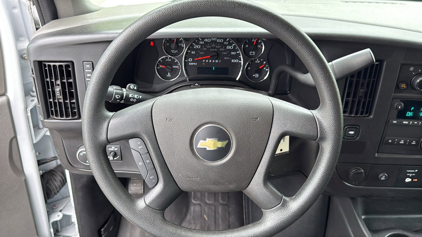 2024 Chevrolet Express Cargo 2500 WT