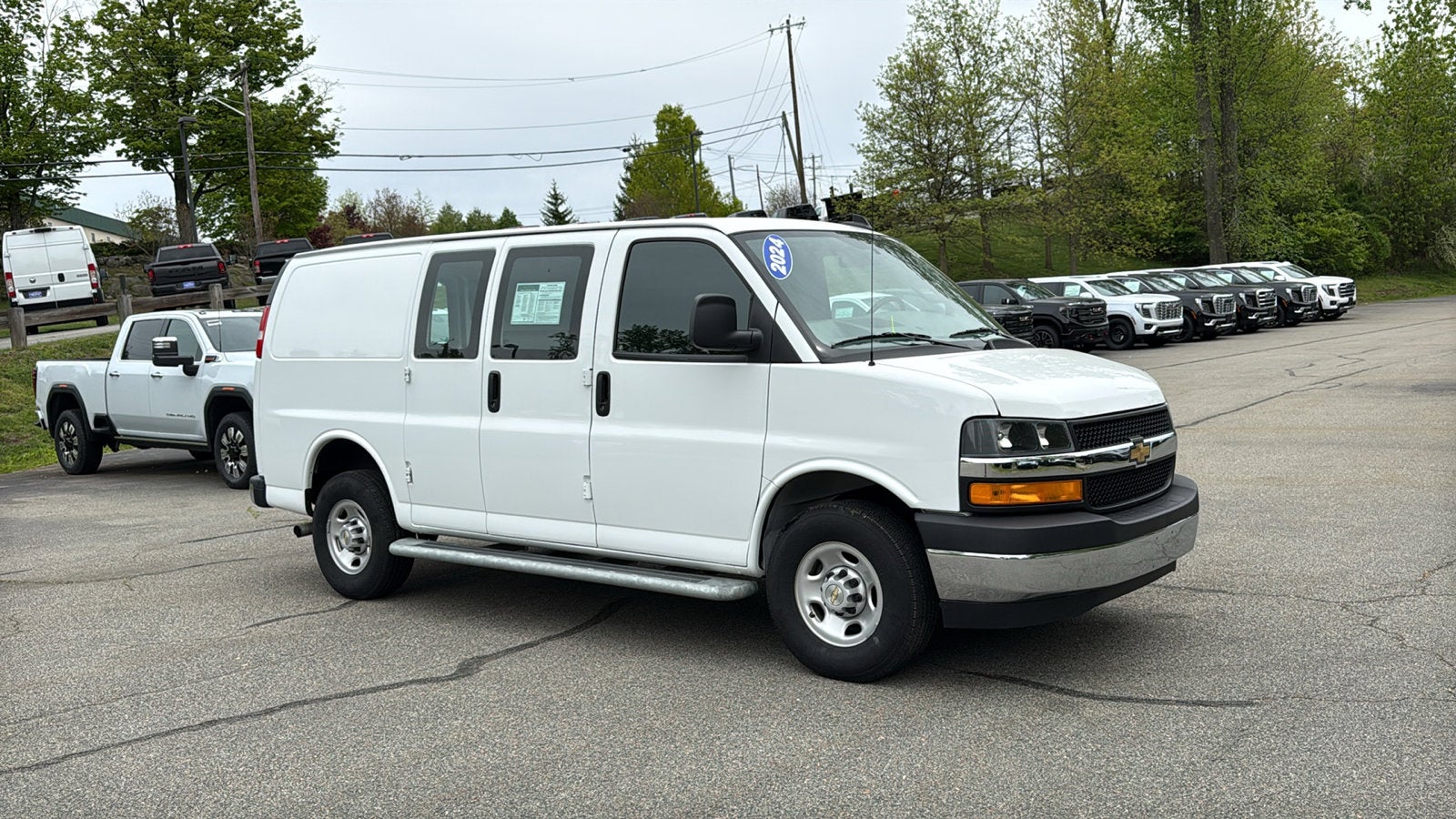 2024 Chevrolet Express Cargo 2500 WT