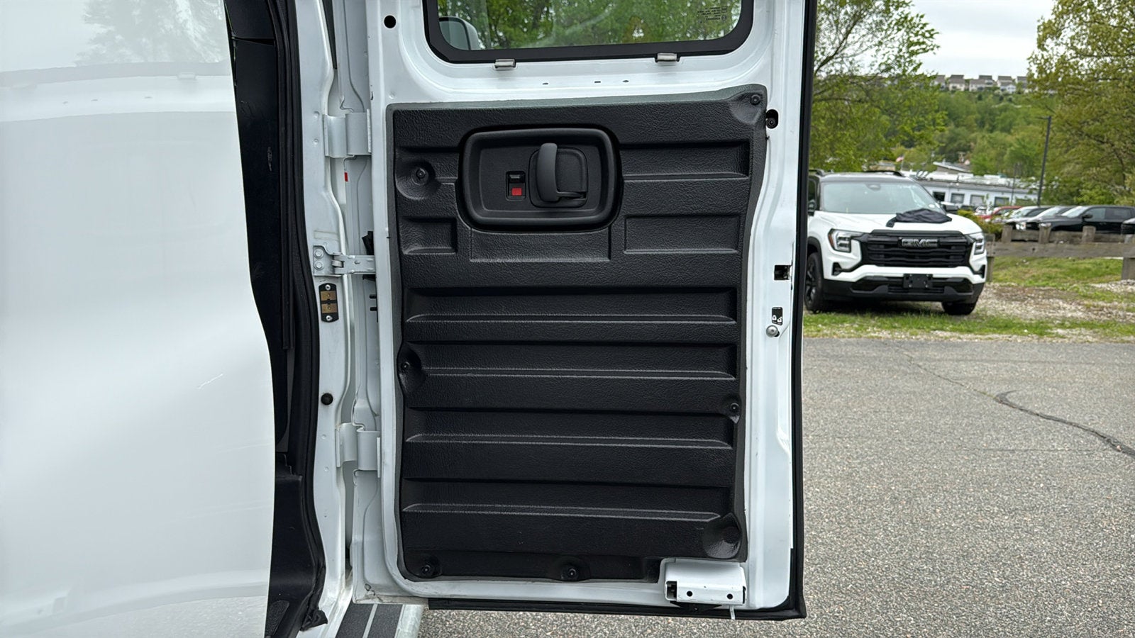 2024 Chevrolet Express Cargo 2500 WT