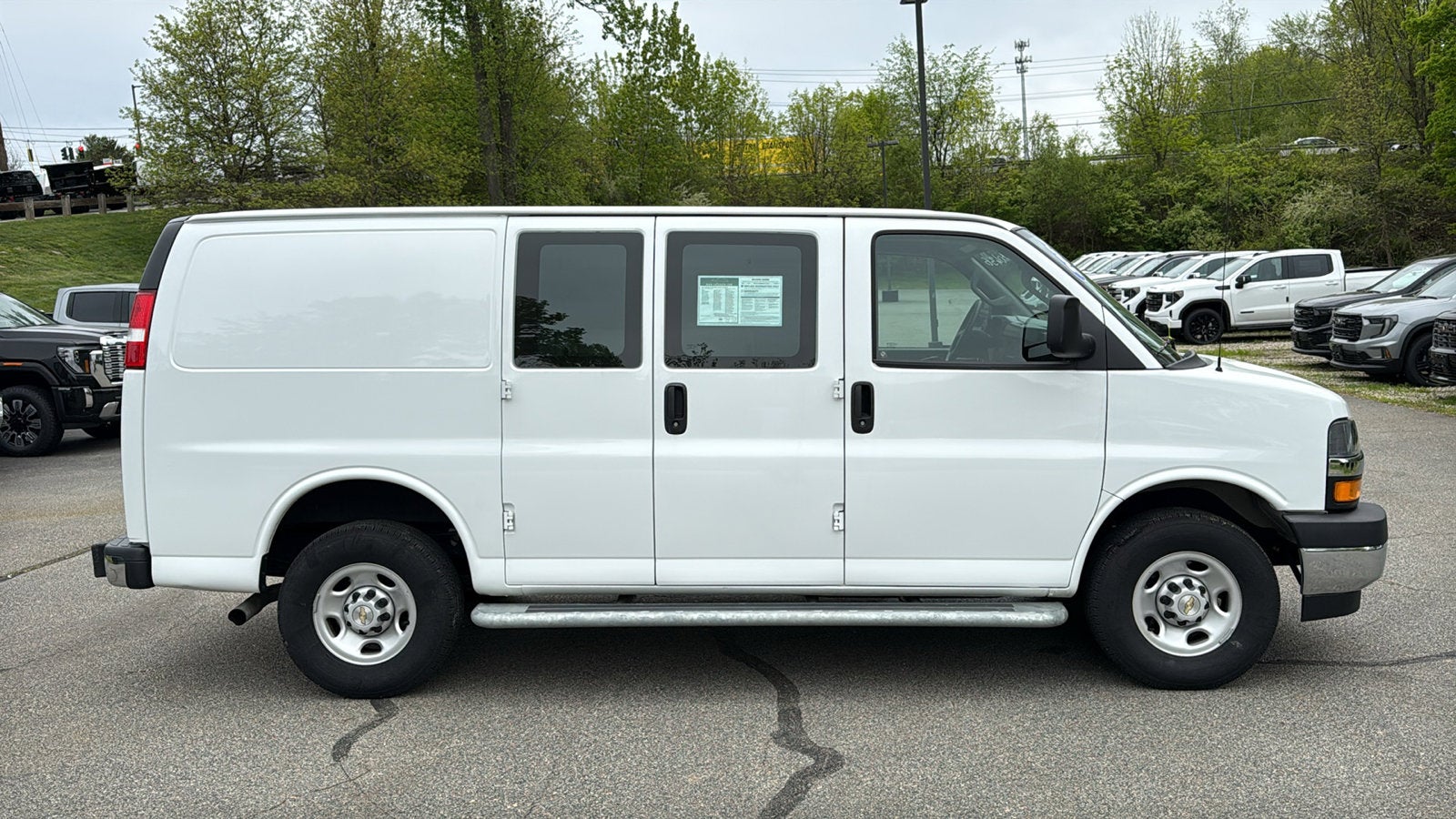 2024 Chevrolet Express Cargo 2500 WT