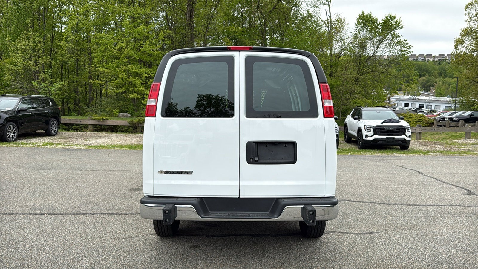 2024 Chevrolet Express Cargo 2500 WT