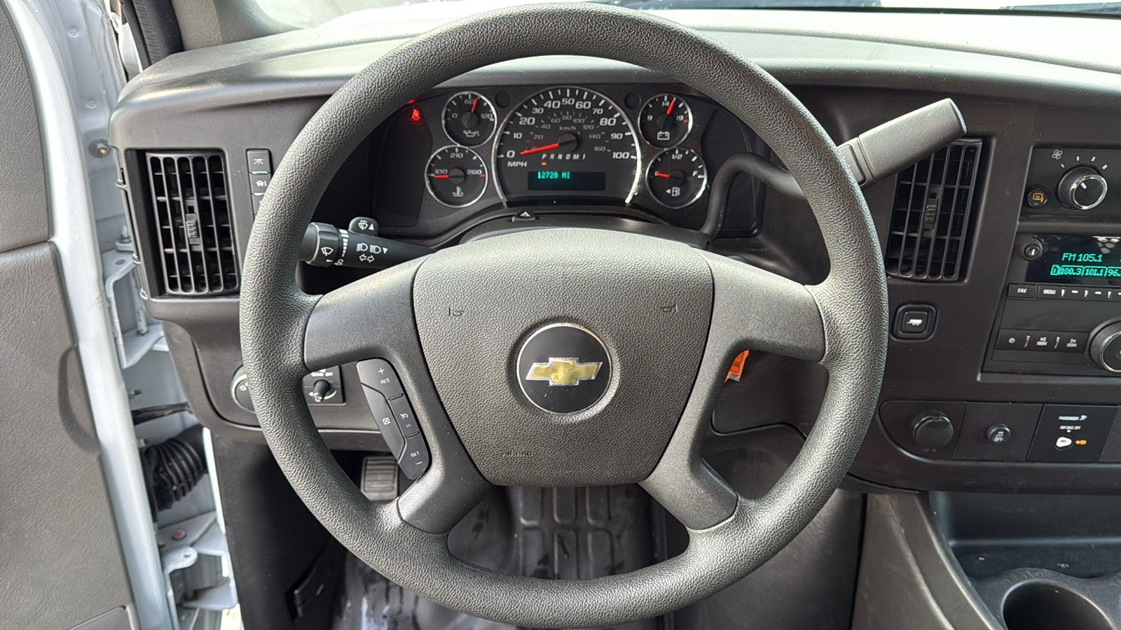 2024 Chevrolet Express Cargo 2500 WT