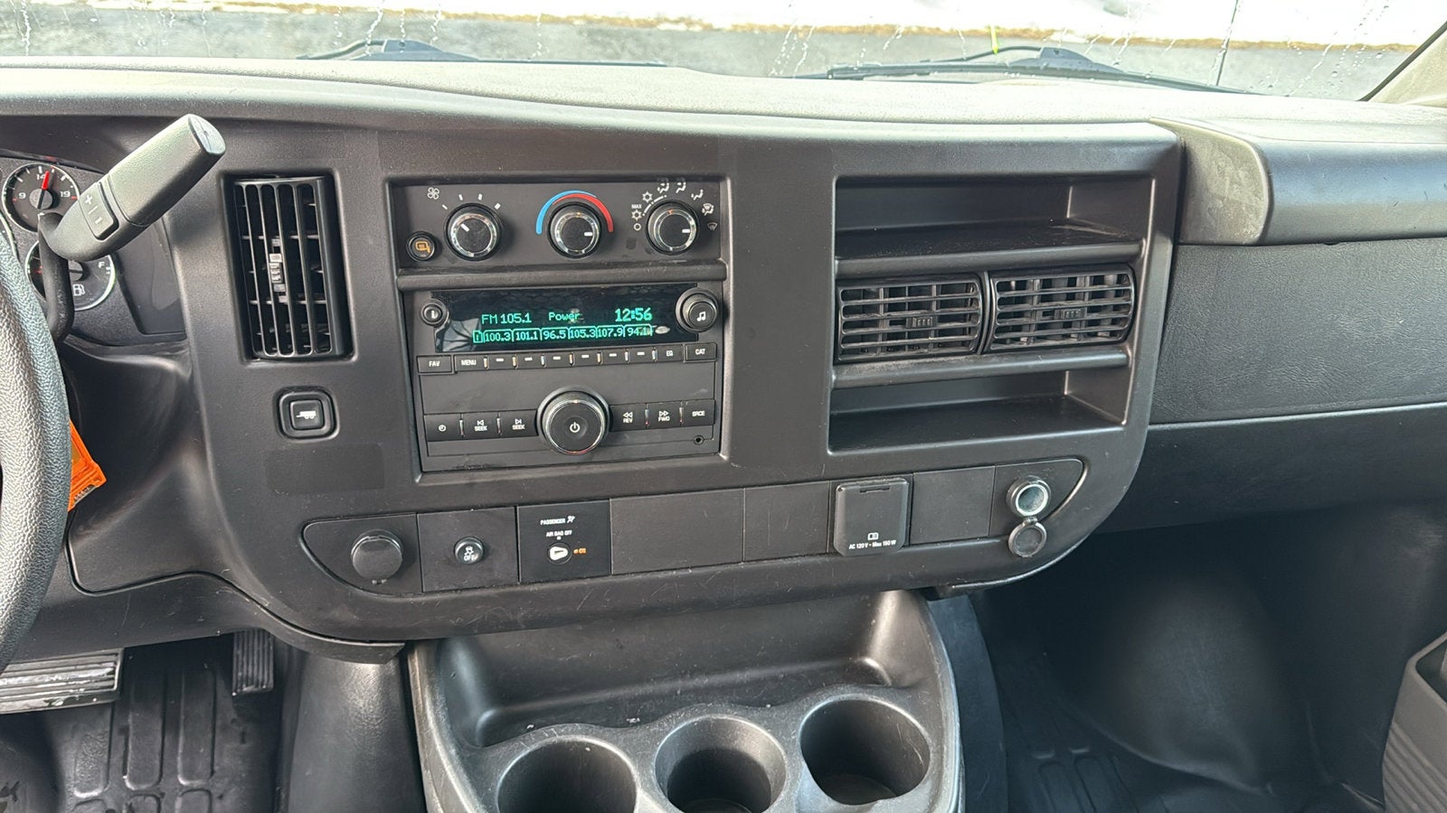 2024 Chevrolet Express Cargo 2500 WT