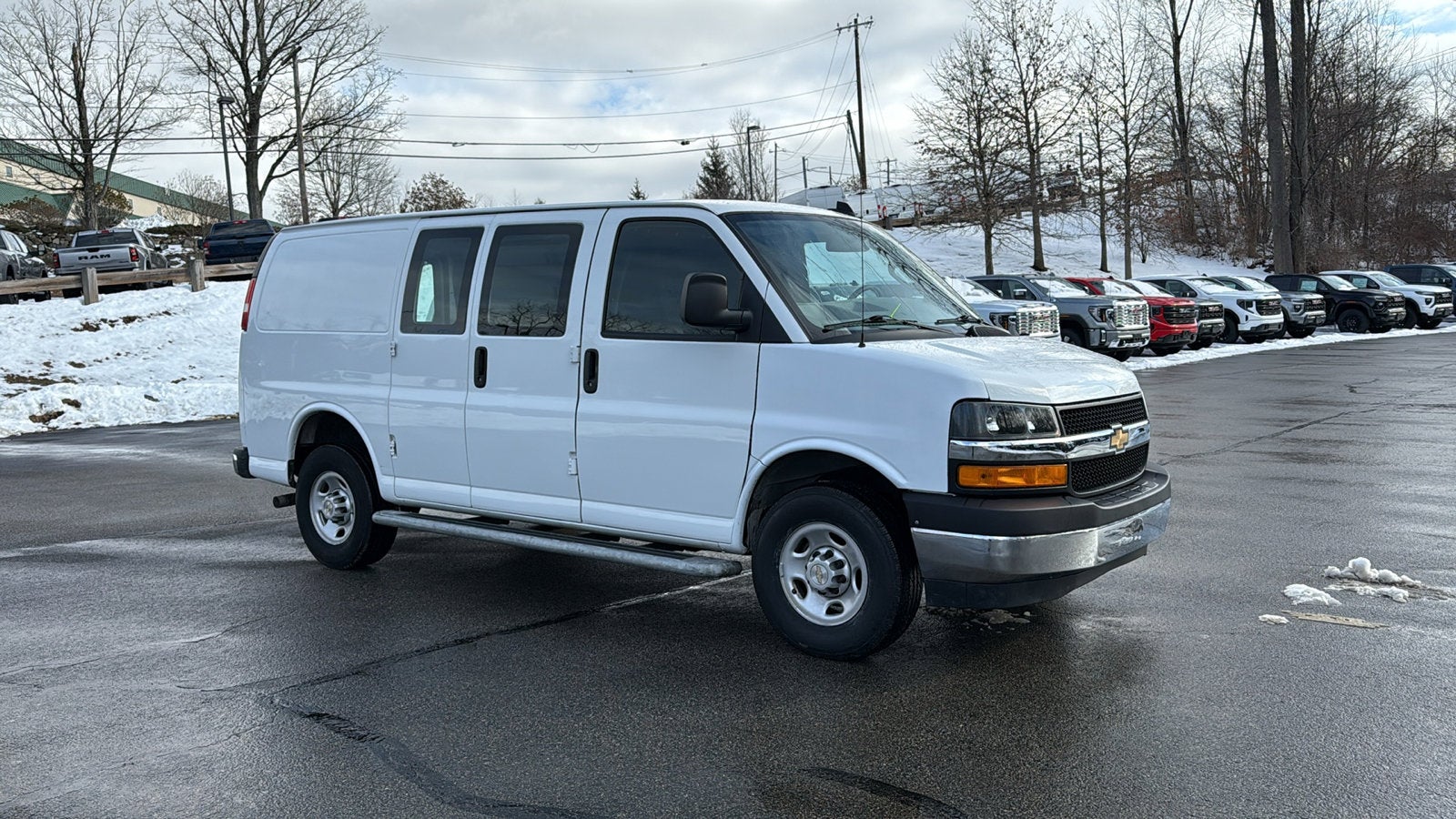 2024 Chevrolet Express Cargo 2500 WT
