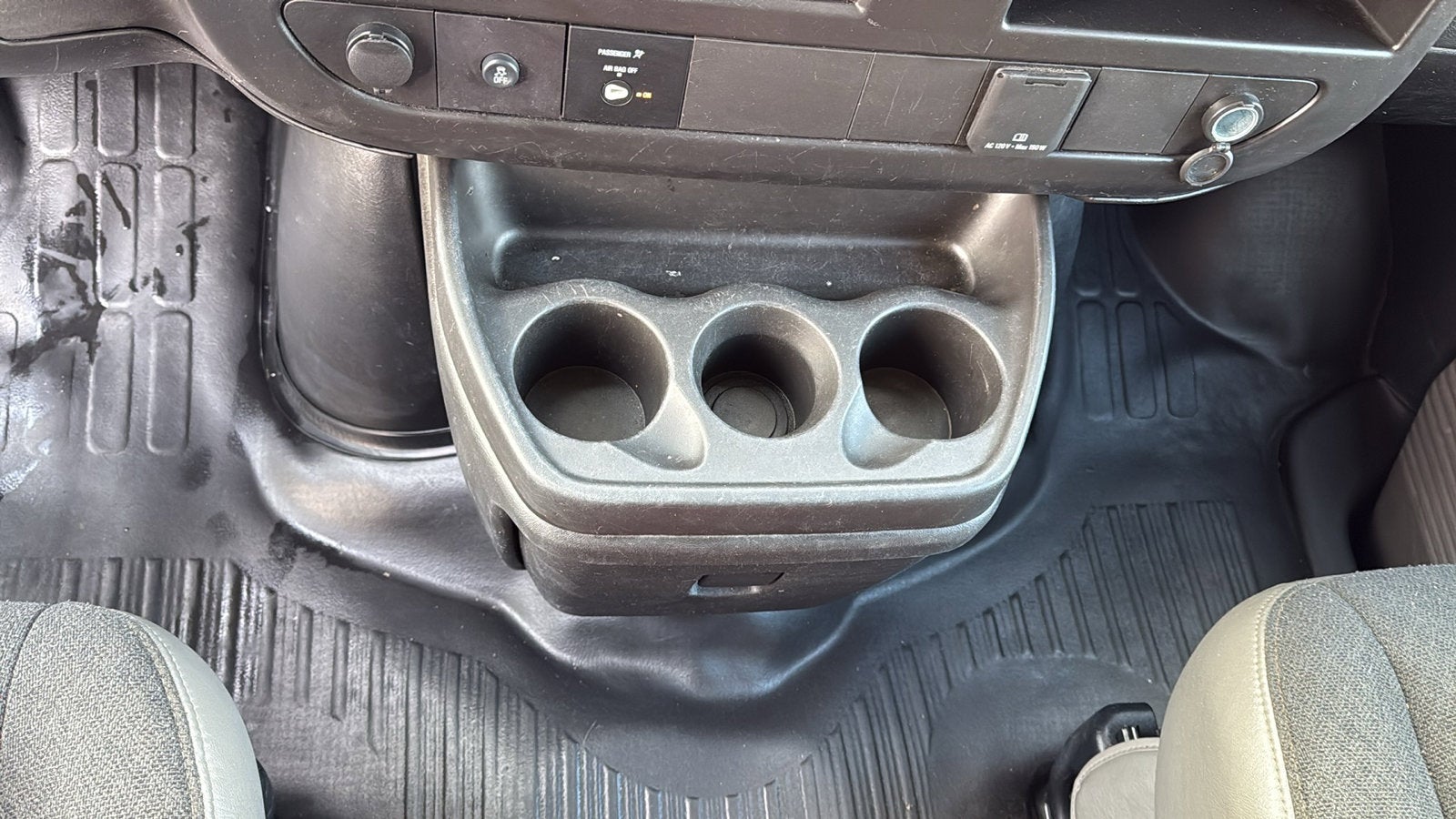 2024 Chevrolet Express Cargo 2500 WT