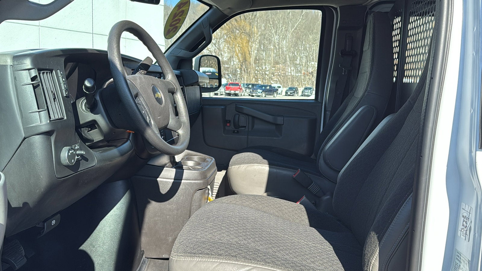 2024 Chevrolet Express Cargo 2500 WT