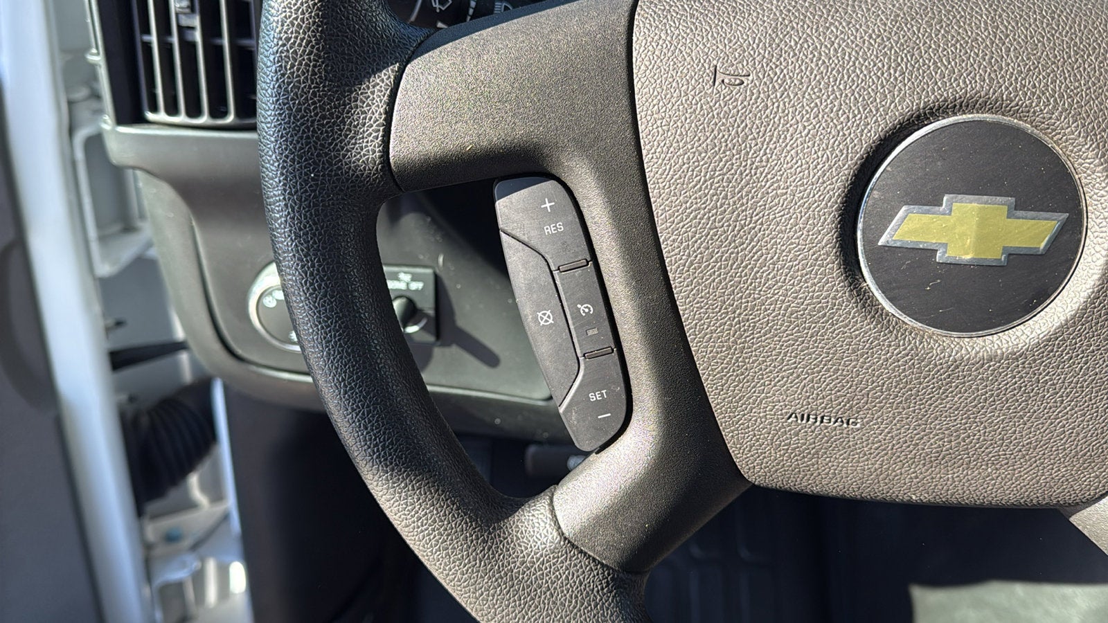 2024 Chevrolet Express Cargo 2500 WT