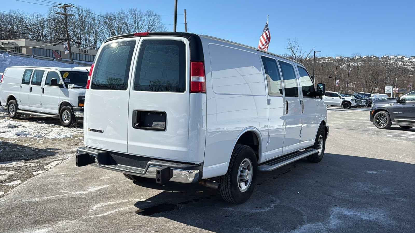2024 Chevrolet Express Cargo 2500 WT