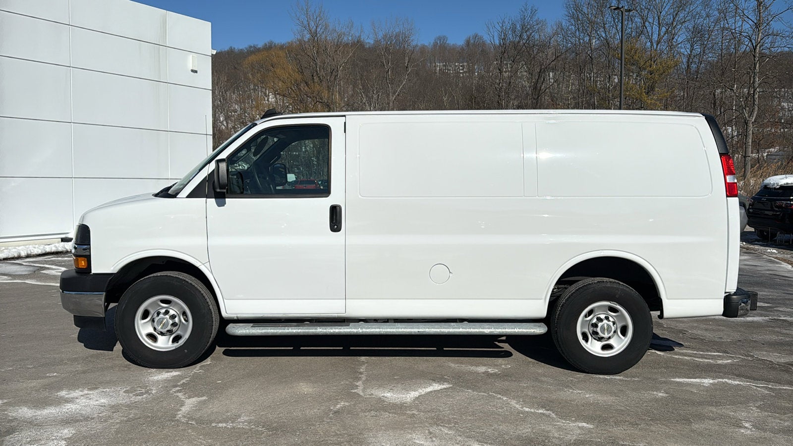 2024 Chevrolet Express Cargo 2500 WT