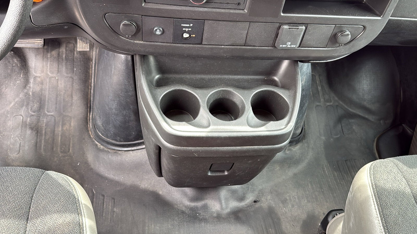 2024 Chevrolet Express Cargo 2500 WT