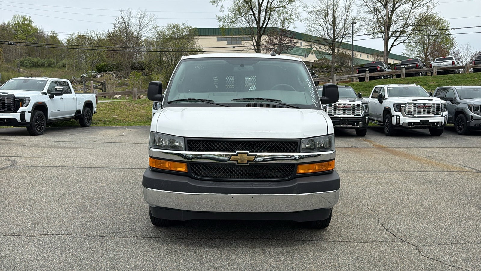 2024 Chevrolet Express Cargo 2500 WT