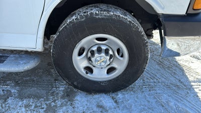 2024 Chevrolet Express Cargo 2500 WT