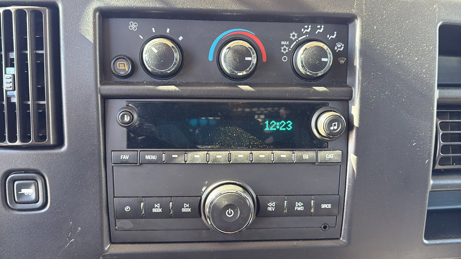 2024 Chevrolet Express Cargo 2500 WT