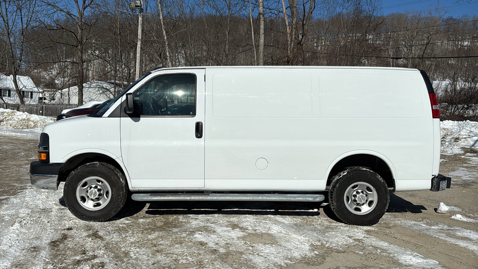 2024 Chevrolet Express Cargo 2500 WT