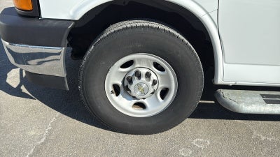 2024 Chevrolet Express Cargo 2500 WT