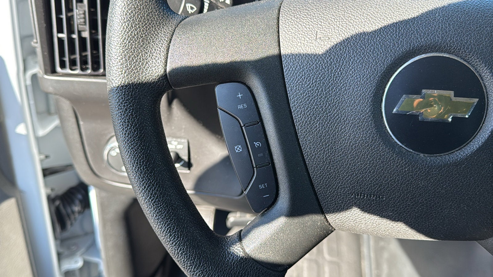 2024 Chevrolet Express Cargo 2500 WT