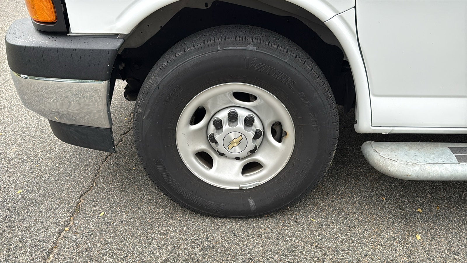 2024 Chevrolet Express Cargo 2500 WT