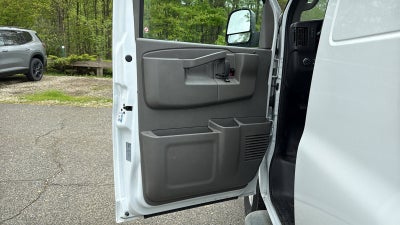2024 Chevrolet Express Cargo 2500 WT