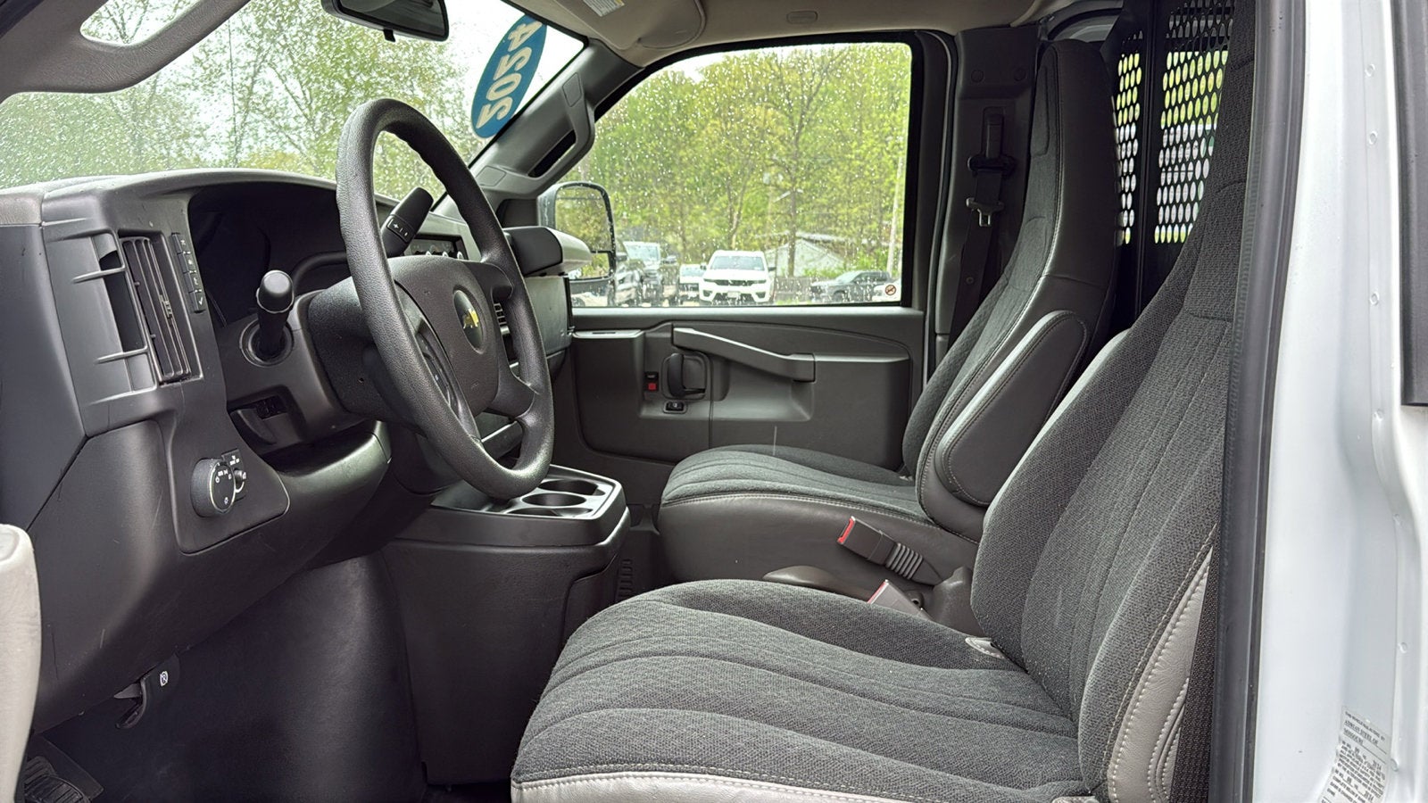 2024 Chevrolet Express Cargo 2500 WT