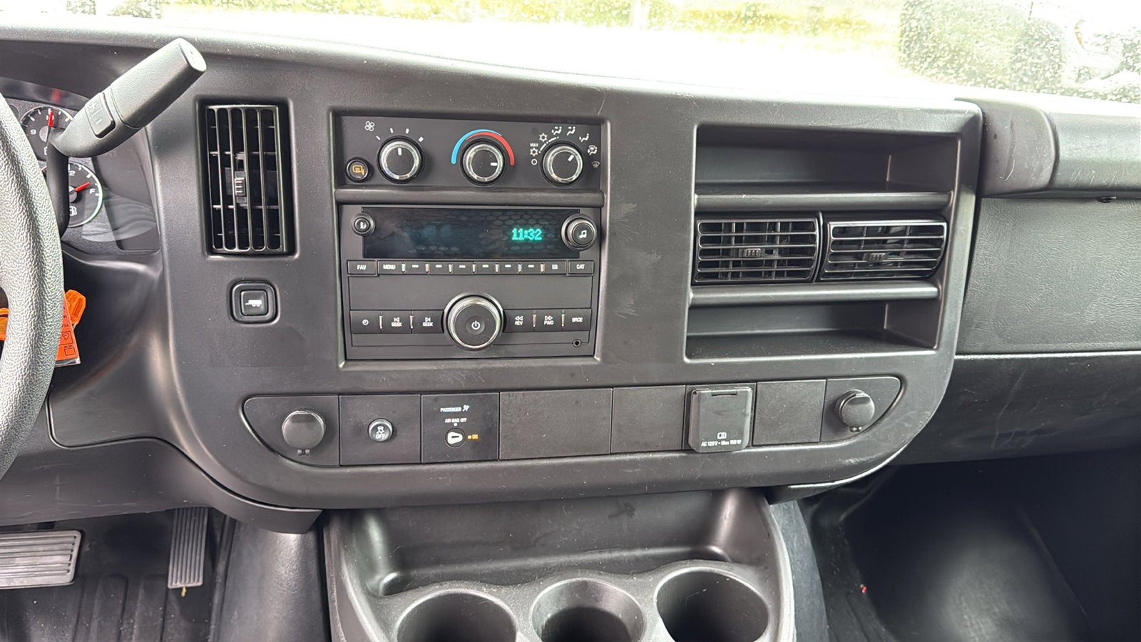2024 Chevrolet Express Cargo 2500 WT