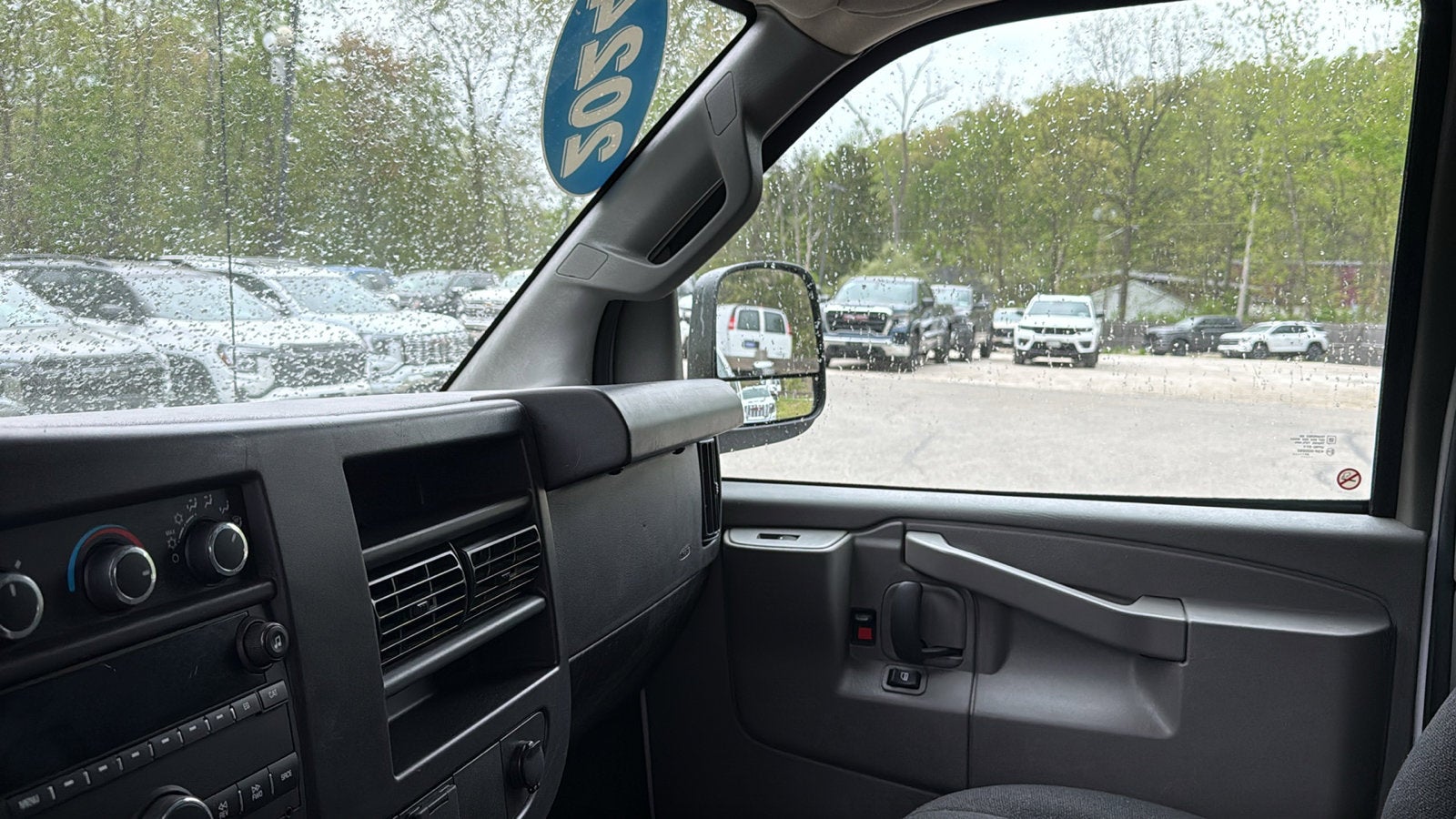 2024 Chevrolet Express Cargo 2500 WT