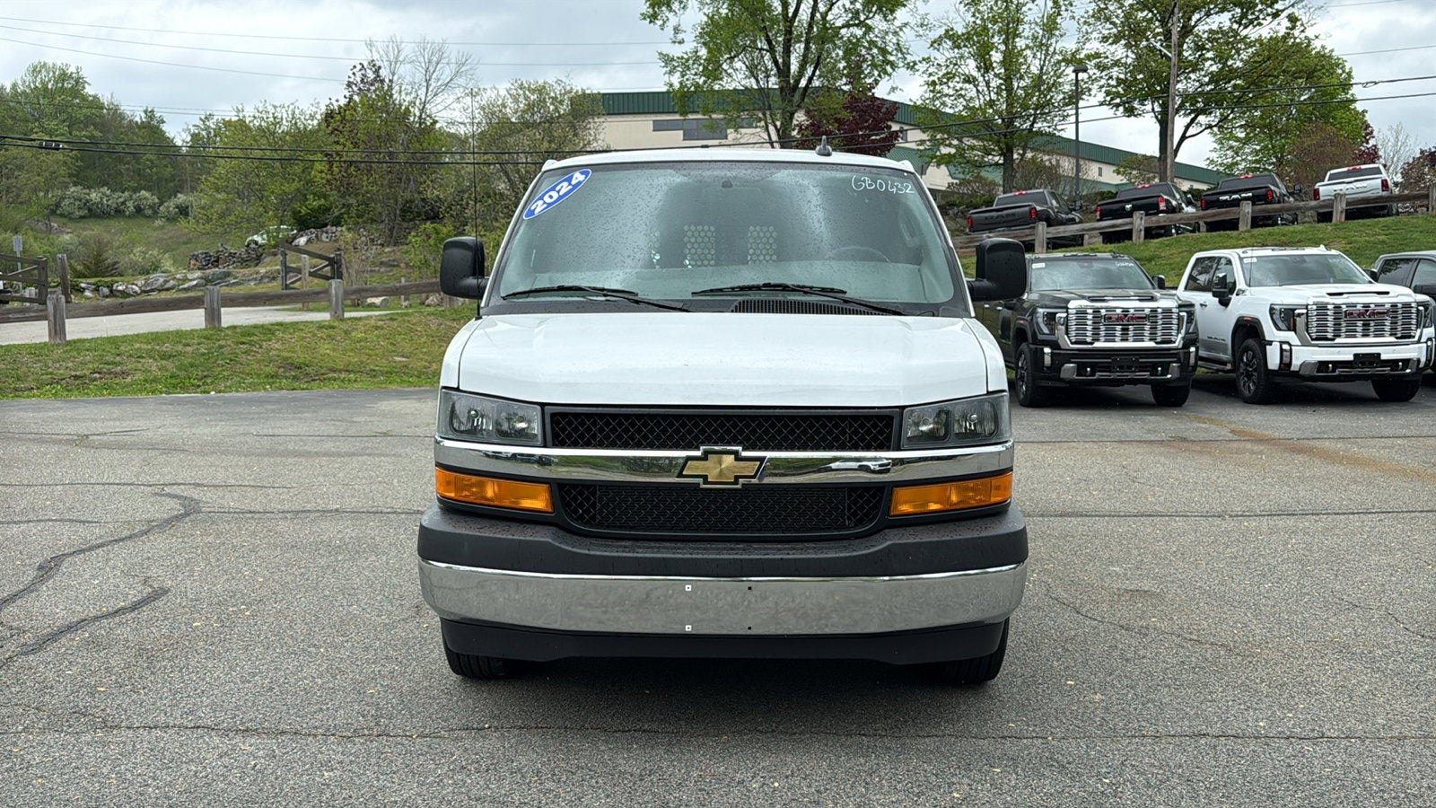 2024 Chevrolet Express Cargo 2500 WT