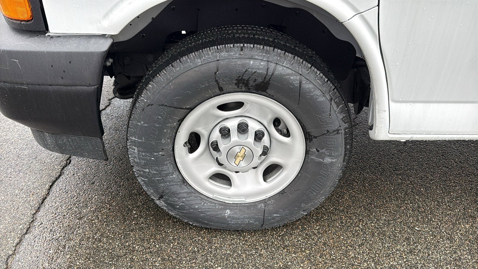 2025 Chevrolet Express Cargo 2500 WT