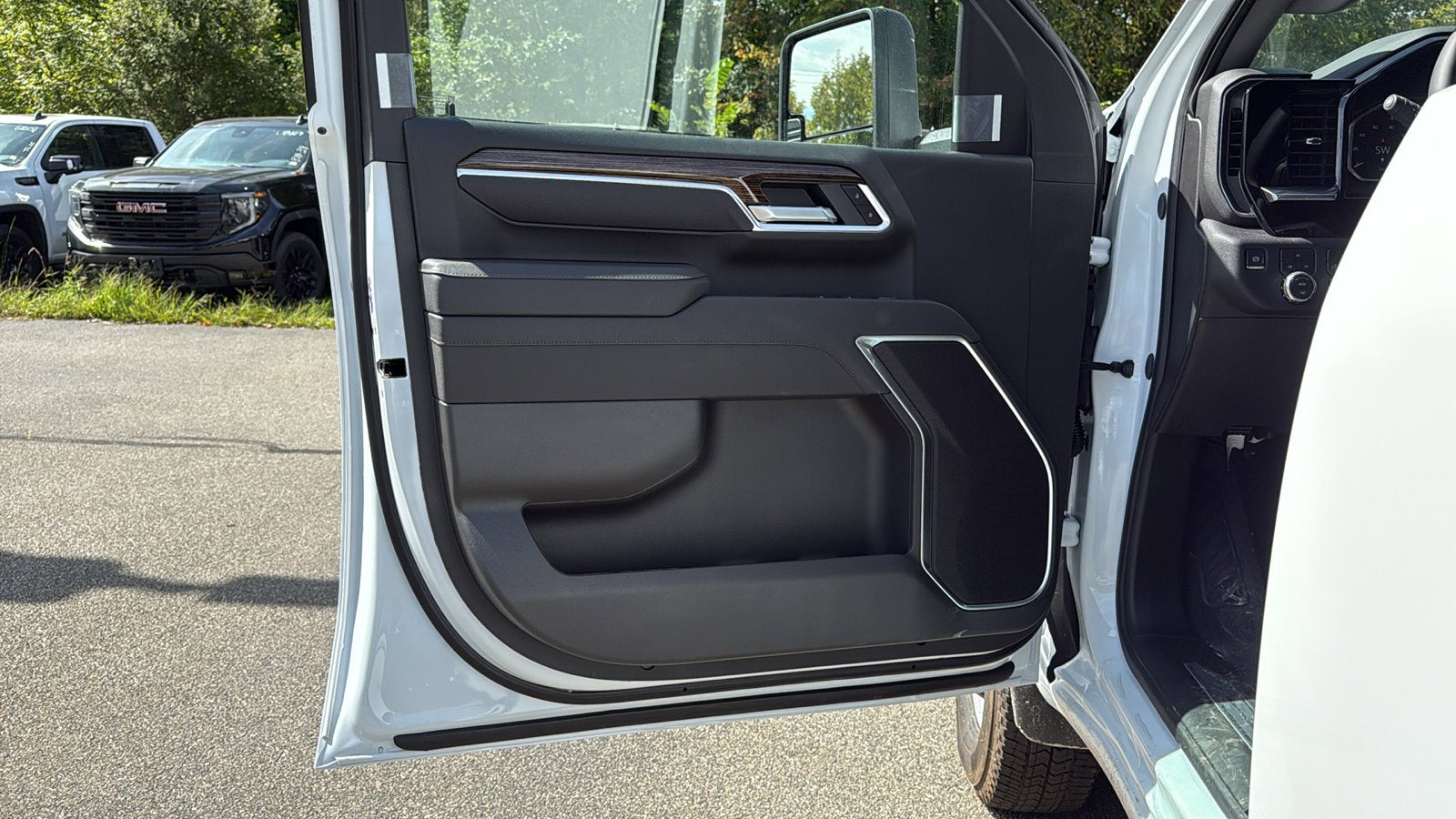 2026 GMC Sierra 3500 HD Chassis Cab SLE