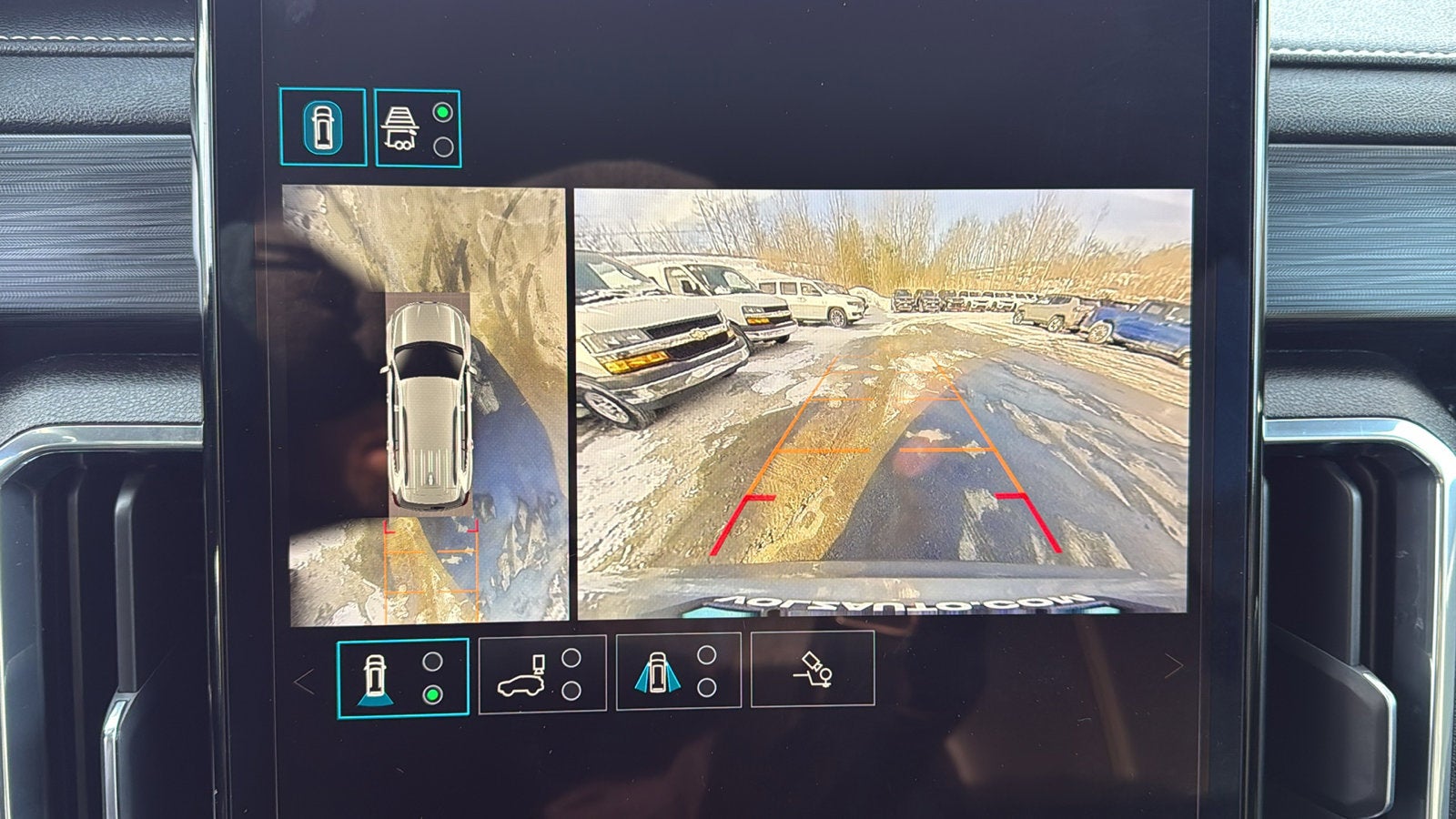 2024 GMC Acadia Elevation