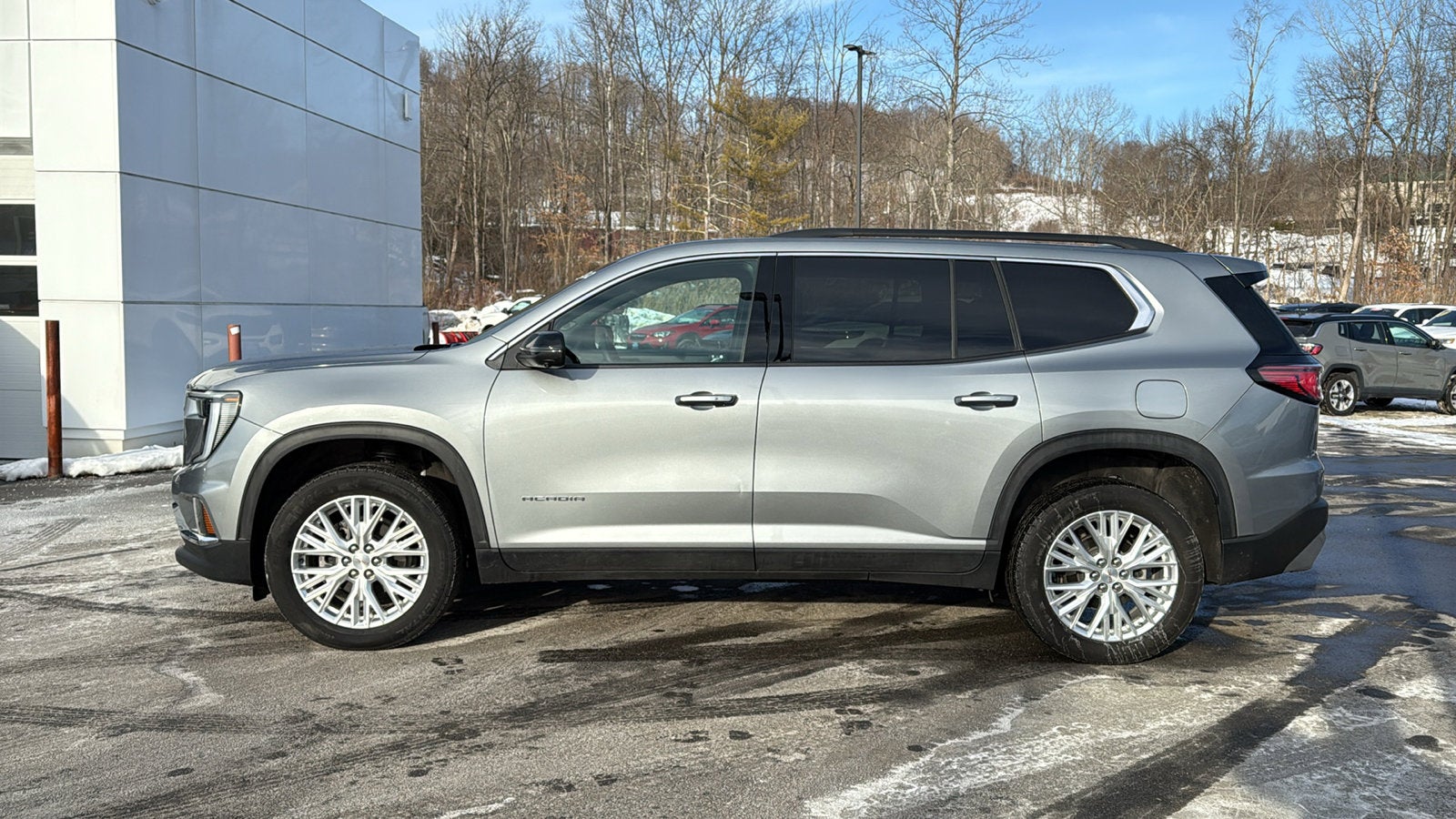 2024 GMC Acadia Elevation