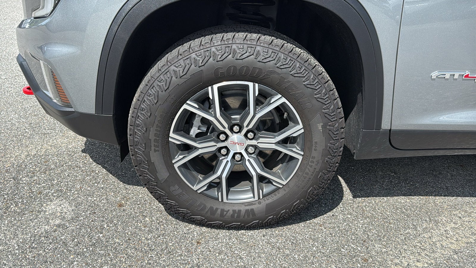 2026 GMC Acadia AT4