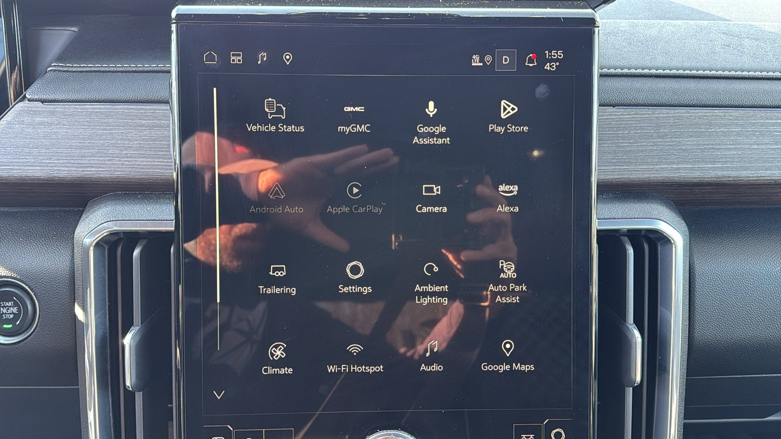 2024 GMC Acadia Denali