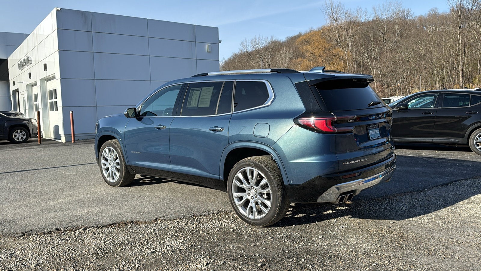 2024 GMC Acadia Denali