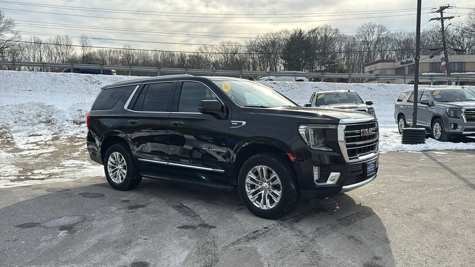 2023 GMC Yukon SLT