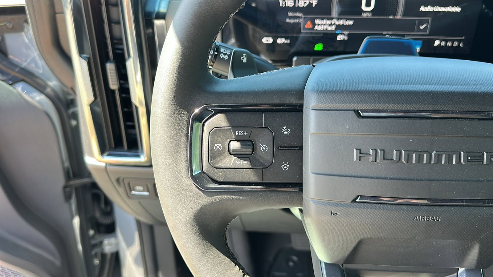 2026 GMC HUMMER EV SUV 2X