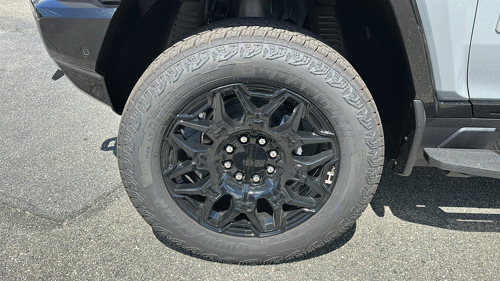 2026 GMC HUMMER EV SUV 2X