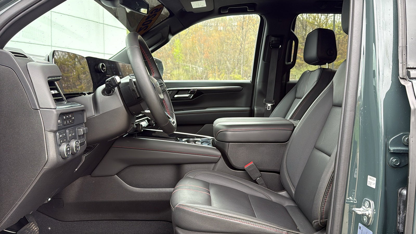 2025 Chevrolet Tahoe RST