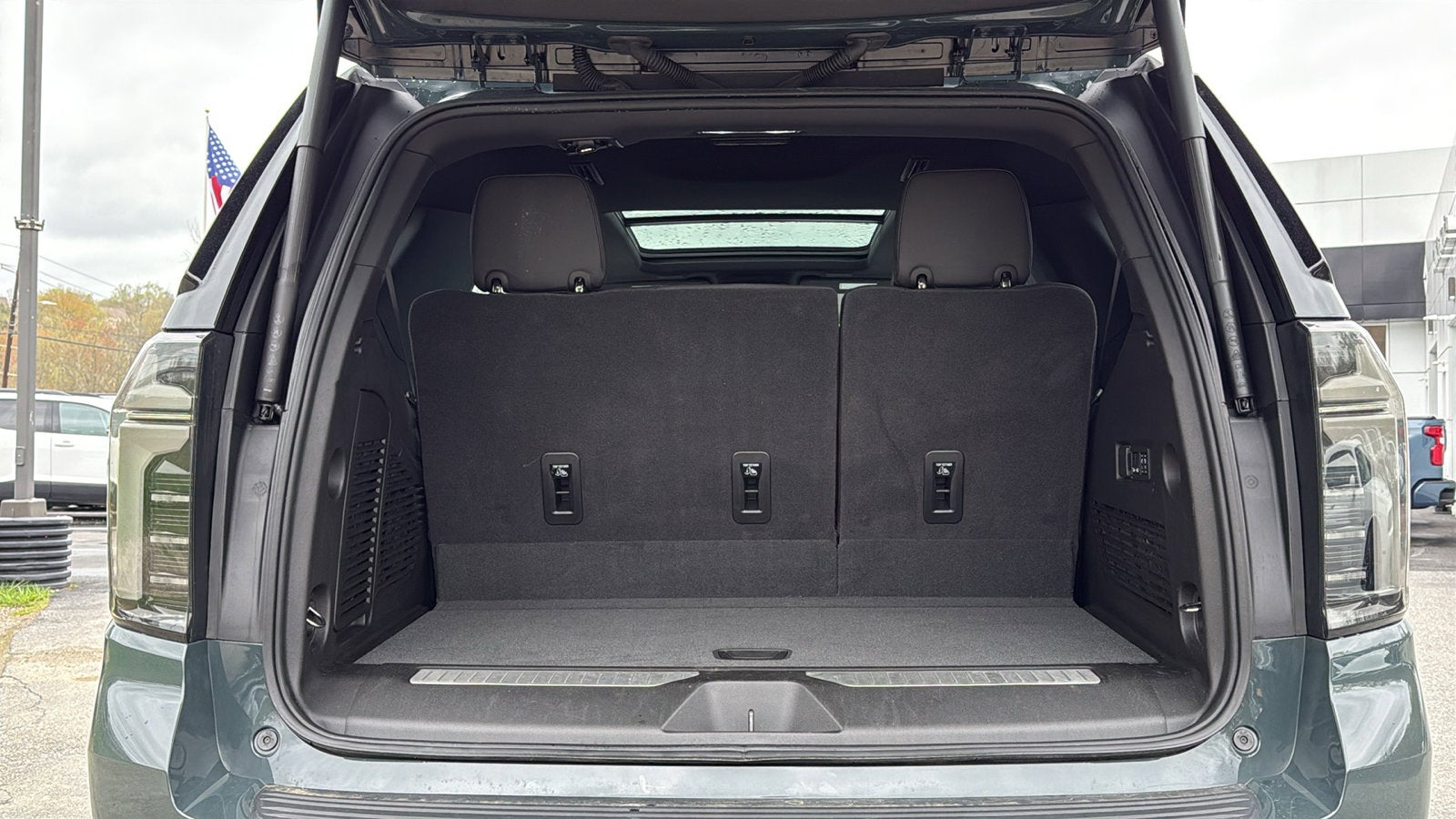 2025 Chevrolet Tahoe RST