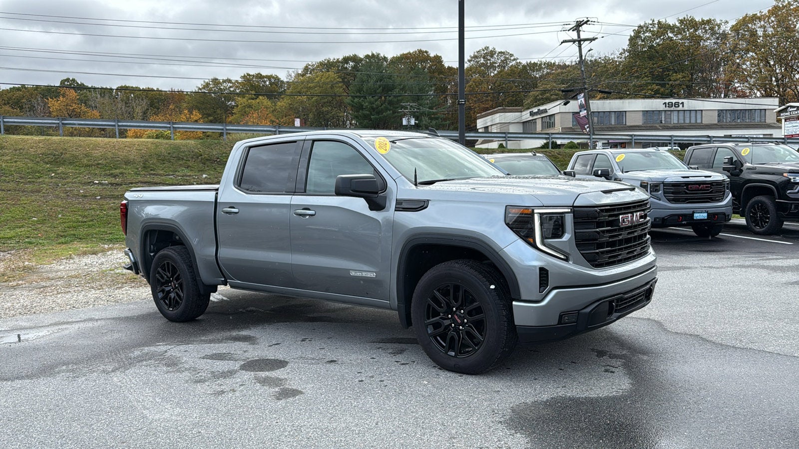 2024 GMC Sierra 1500 Elevation