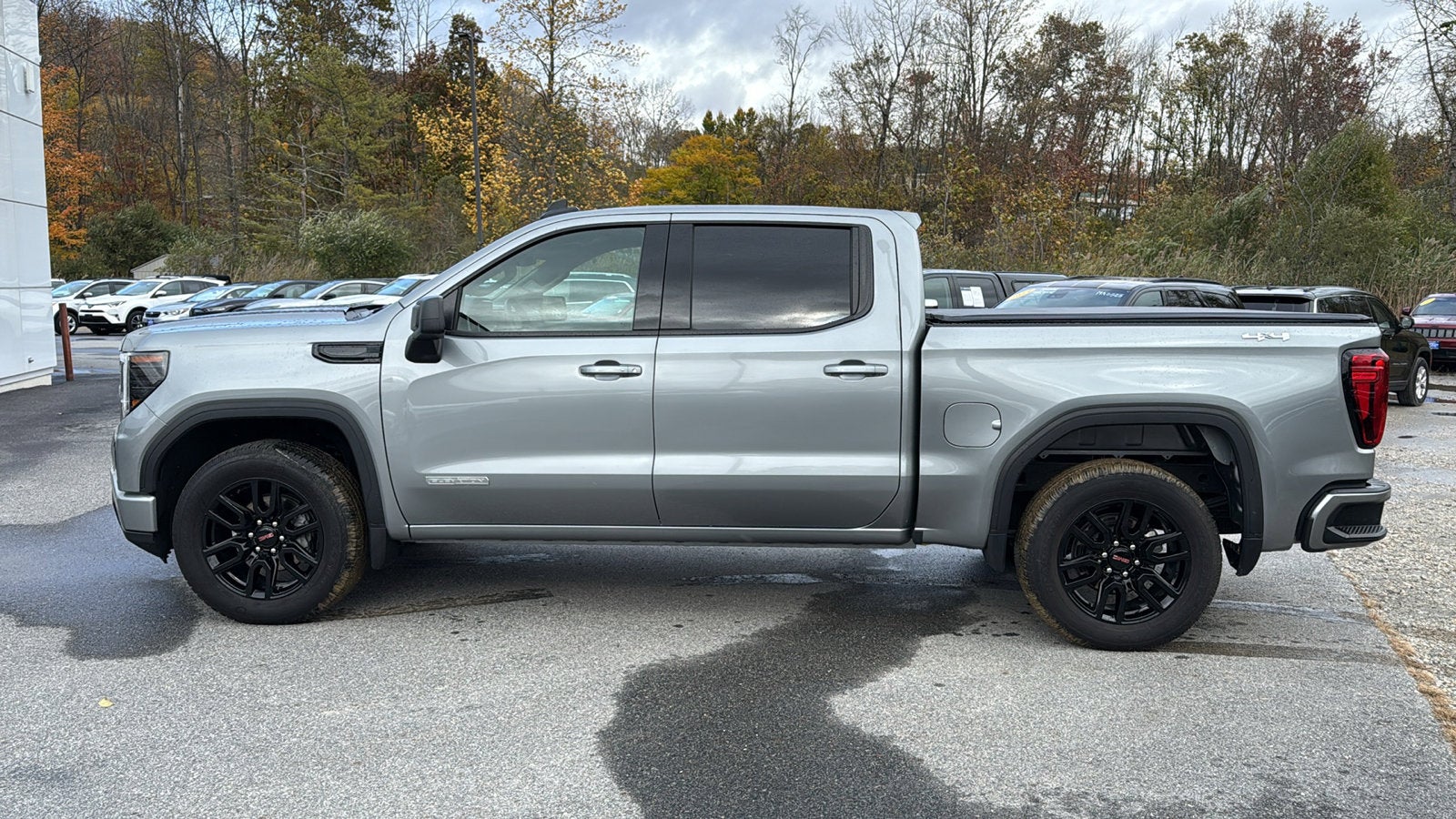 2024 GMC Sierra 1500 Elevation