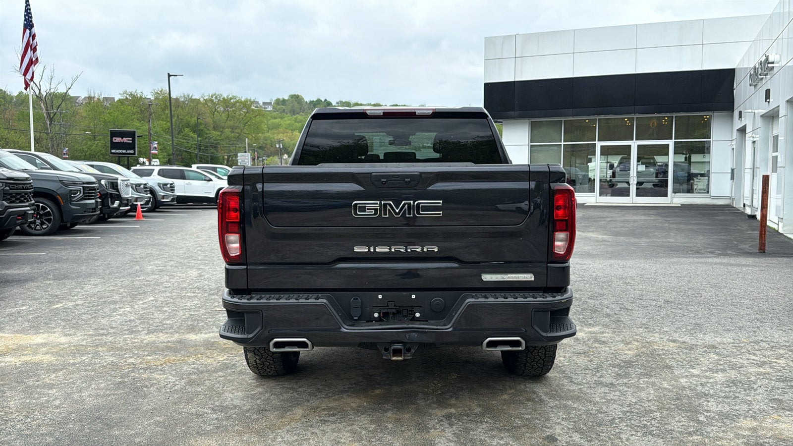 2023 GMC Sierra 1500 Elevation