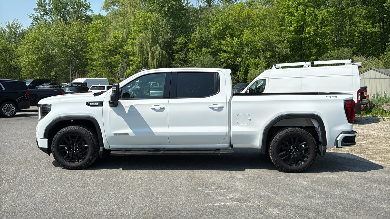2022 GMC Sierra 1500 Elevation