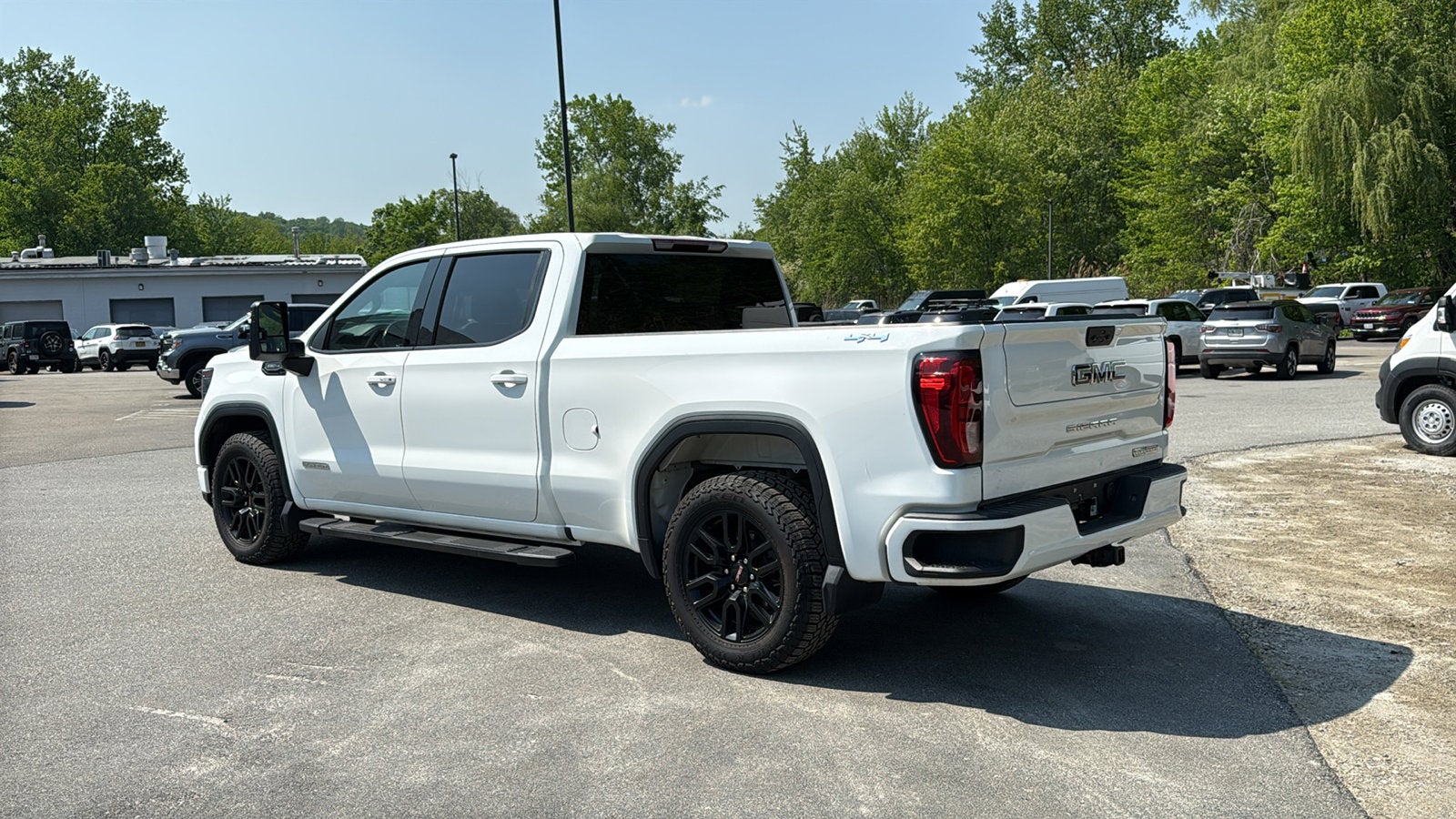 2022 GMC Sierra 1500 Elevation