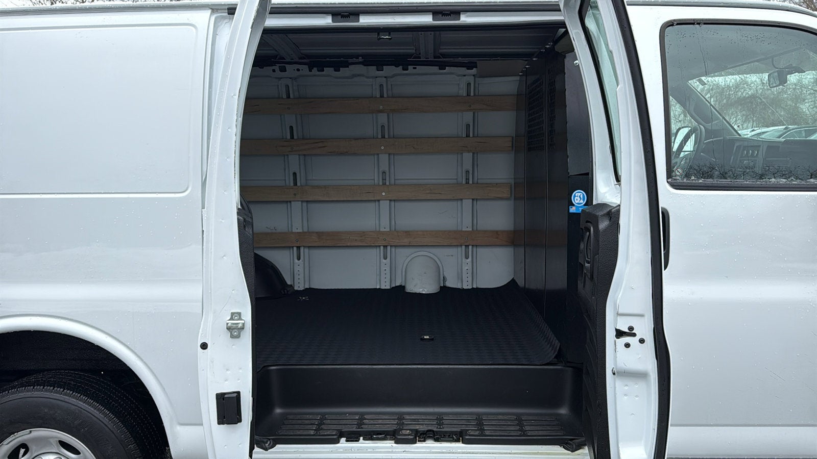 2024 GMC Savana Cargo 2500 Work Van