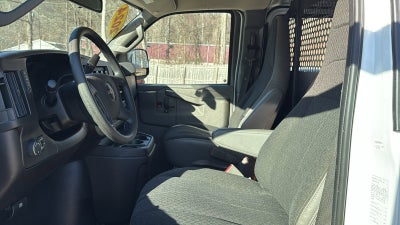 2024 GMC Savana Cargo 2500 Work Van