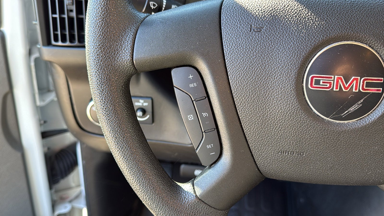 2024 GMC Savana Cargo 2500 Work Van