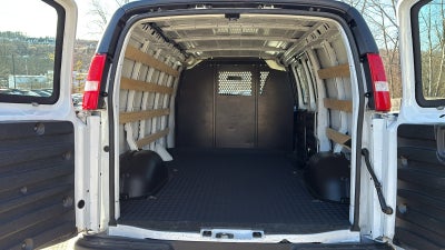 2024 GMC Savana Cargo 2500 Work Van